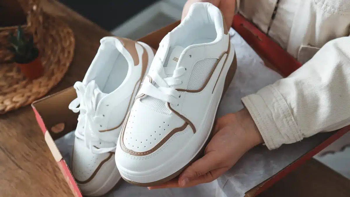Foolproof Tips for Quickly Cleaning Your White Sneakers and Removing All Stubborn Stains