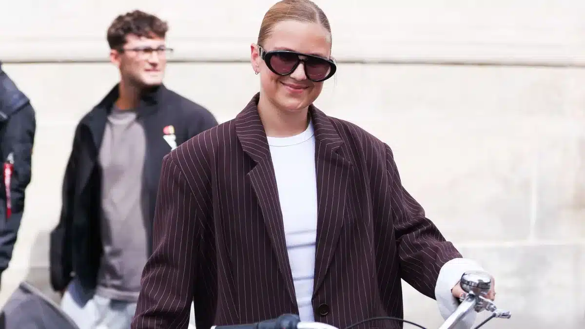 Goodbye White T-Shirt: This Uniqlo Top Under 25 Euros Is Much More Modern and Elegant