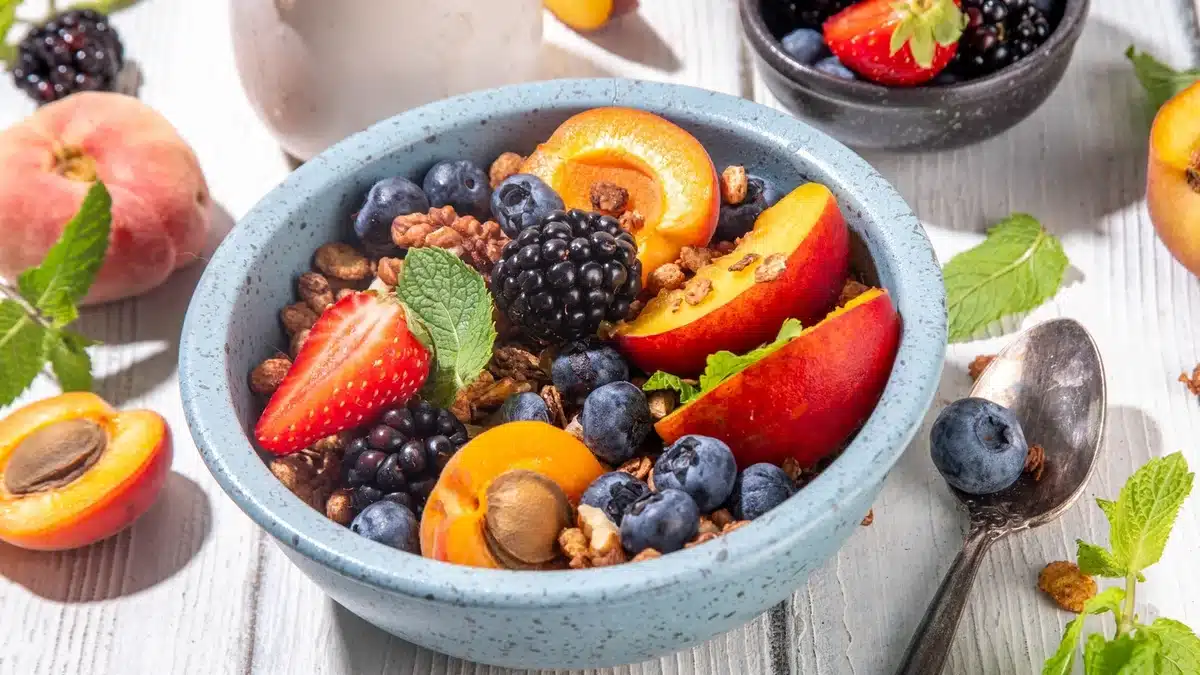 This appetite-suppressing fruit is one of the best for eliminating toxins and losing weight